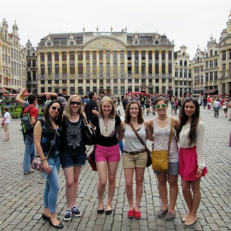 Where the flower market usually is in Brussels, Belgium